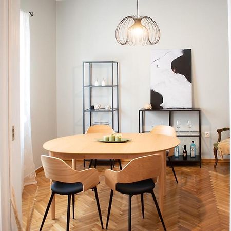 Apartment Vresthenis Atene Esterno foto