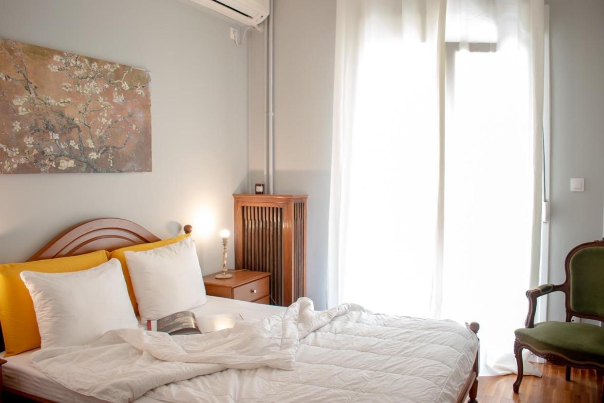 Apartment Vresthenis Atene Esterno foto