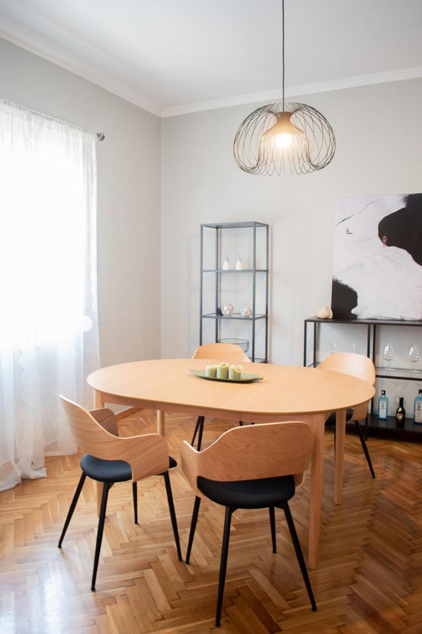 Apartment Vresthenis Atene Esterno foto