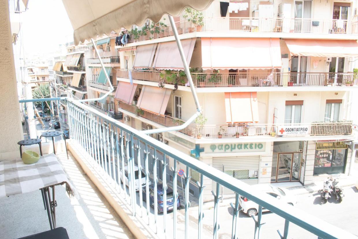 Apartment Vresthenis Atene Esterno foto