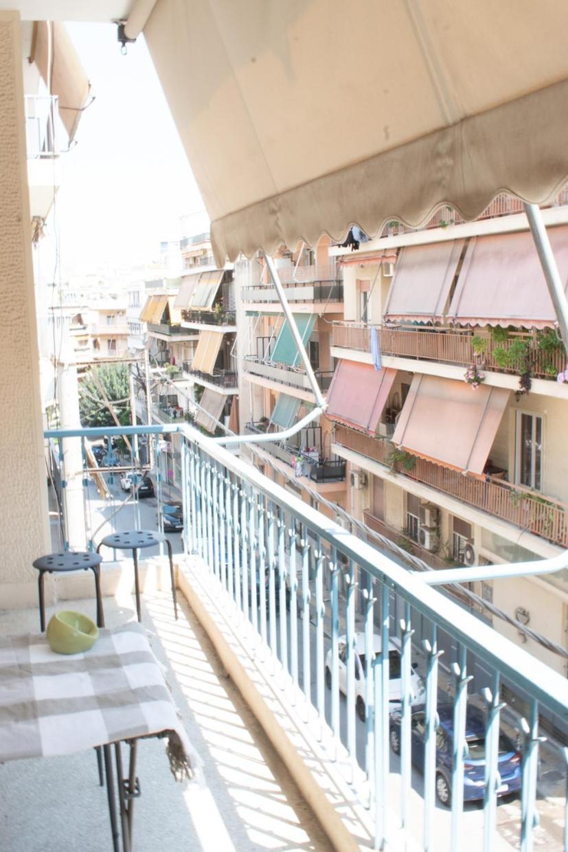Apartment Vresthenis Atene Esterno foto